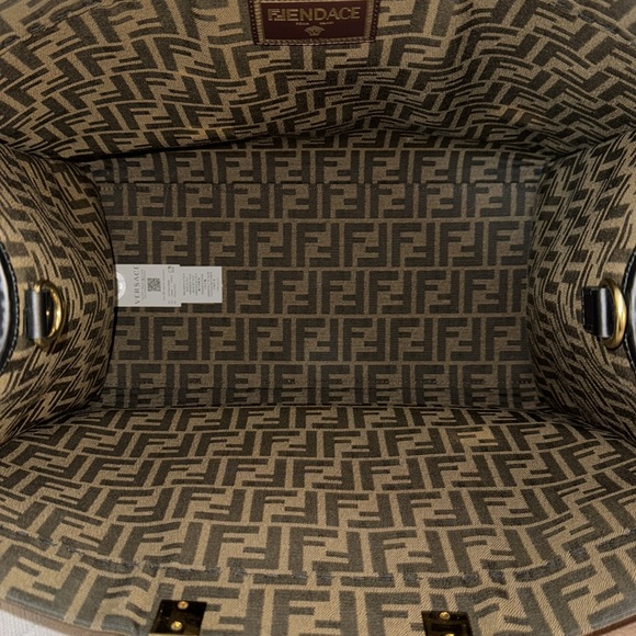‼️EXCELLENT CONDITION‼️ Limited Edition Fendi x Versace Bejewelled Large Tote! - Picture 5 of 5